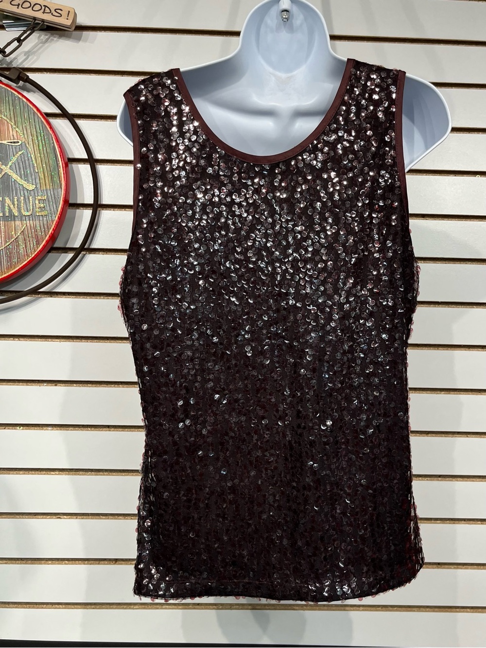 Chicos sequined tank size medium - Picture 4 of 7
